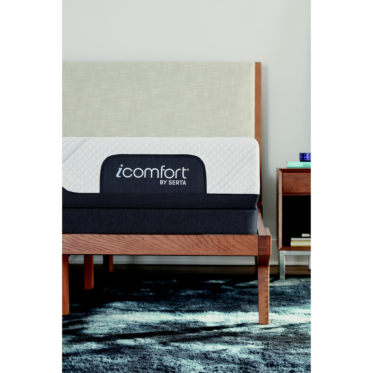 Serta CF1000 Medium Mattress (King)